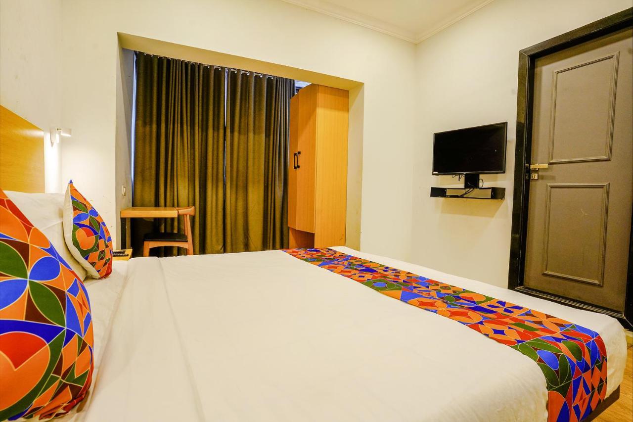 Fabexpress Highway Residency Hotel Mumbai Exterior photo